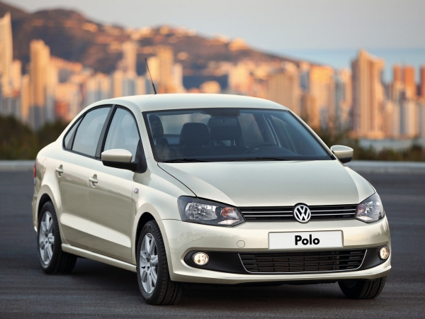Не зря его используют как такси: полмиллиона километров без поломок за 420 тысяч рублей — Volkswagen Polo Ⅴ