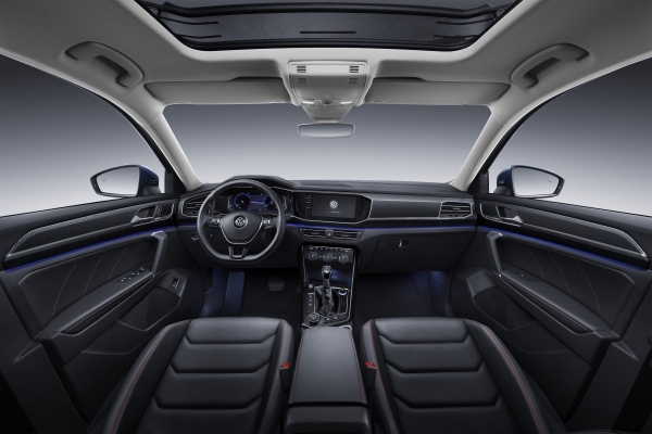Самый экономичный кросс от Volkswagen выходит на рынок в новой версии: опубликованы первые характеристики Tayron GTE