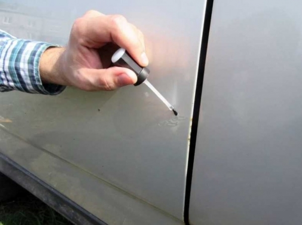 Как устранить царапины и сколы на кузове без покраски
