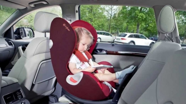 Какое место в автомобиле самое безопасное для детей