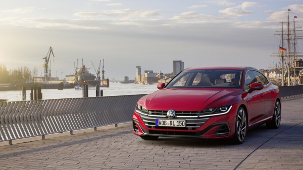 Новый Volkswagen Arteon 2021 года — более доступная замена Mercedes-Benz CLS с системой полуавтономного управления Новый Volkswagen Arteon 2021 года — более доступная замена Mercedes-Benz CLS с системой полуавтономного управления