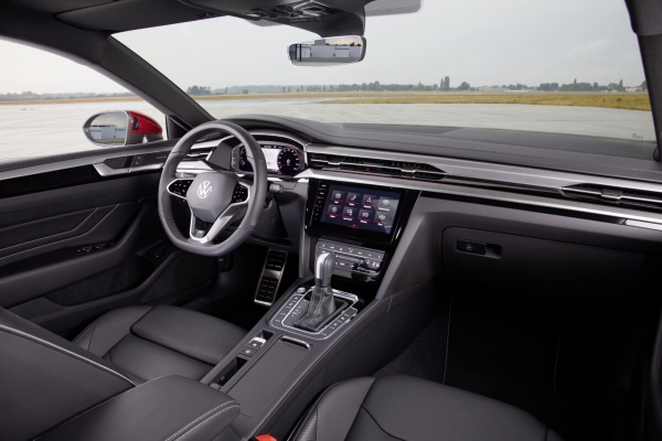Новый Volkswagen Arteon 2021 года — более доступная замена Mercedes-Benz CLS с системой полуавтономного управления Новый Volkswagen Arteon 2021 года — более доступная замена Mercedes-Benz CLS с системой полуавтономного управления