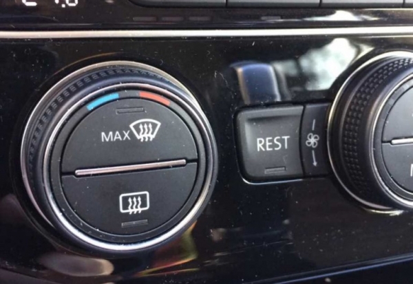 Для чего нужна кнопка Rest и почему многие автомобилисты пользуются ей неправильно