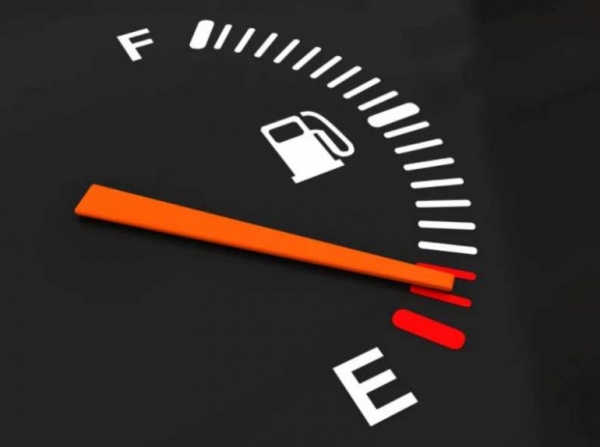 Расход бензина резко увеличился: когда стоит бить тревогу владельцу машины