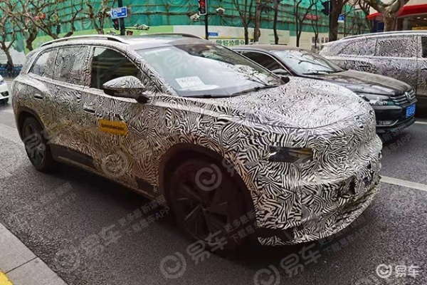 Впервые раскрыт новейший 7-местный кросс Volkswagen с полным приводом: названы характеристики модели ID. ROOMZZ Впервые раскрыт новейший 7-местный кросс Volkswagen с полным приводом: названы характеристики модели ID. ROOMZZ
