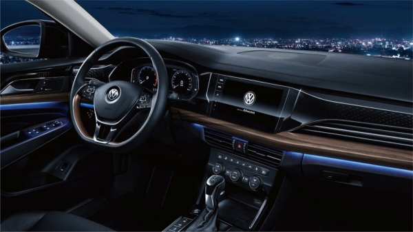 Volkswagen Passat обновили второй раз за год: подобие Honda Accord с опциями уровня BMW 3-Series