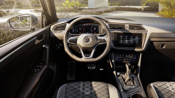 Volkswagen Tiguan получил новый, более мощный двигатель, позаимствованный у «заряженного» Golf GTI