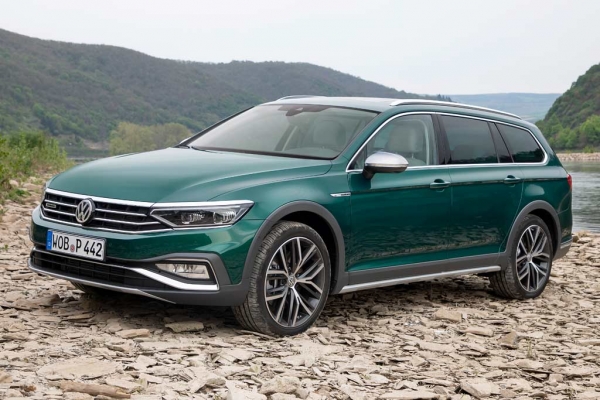 Volkswagen Passat Alltrack вернулся на российский рынок с ценой 3,7 млн