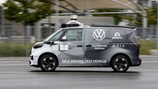 Компания Volkswagen готовит еще одну версию минивэна ID.Buzz: автомобиль станет роботом-такси