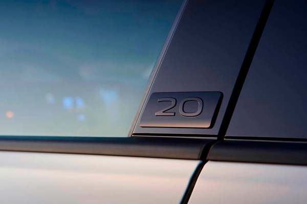 Volkswagen Golf R 20 Years: представлен самый мощный серийный вариант модели