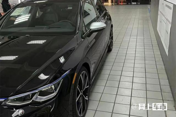Volkswagen Golf R возвращается в Китай: опубликованы «живые» снимки новинки и ее характеристики