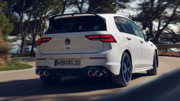 Volkswagen Golf может не получить новое поколение: всё связано с повышением затрат на разработку моделей с ДВС