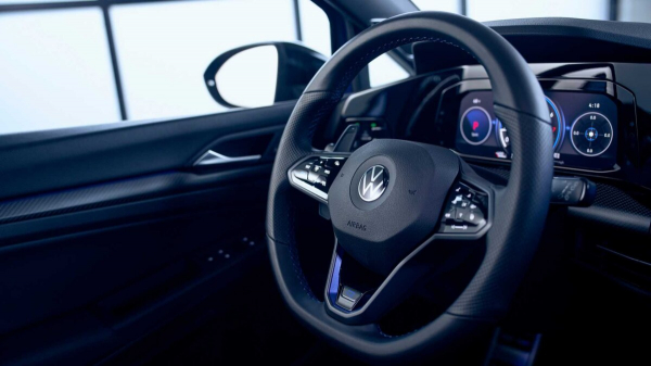 Volkswagen выпустит специальную версию Golf R в Северной Америке: она имеет отличия от европейской