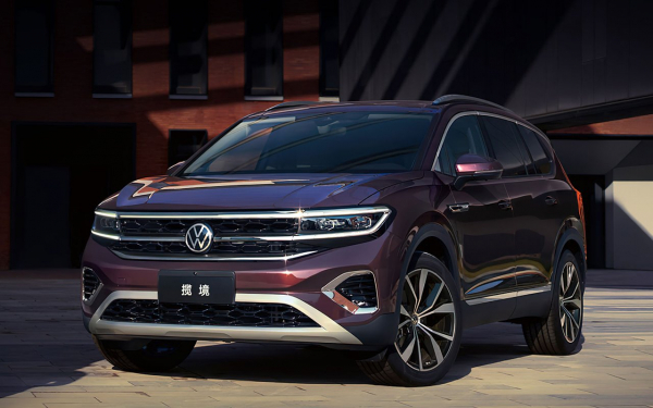 Самый большой кроссовер Volkswagen: названа цена в России Самый большой кроссовер Volkswagen: названа цена в России