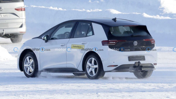 Новейший Volkswagen ID.2 впервые пойман во время тестов без защитного камуфляжа